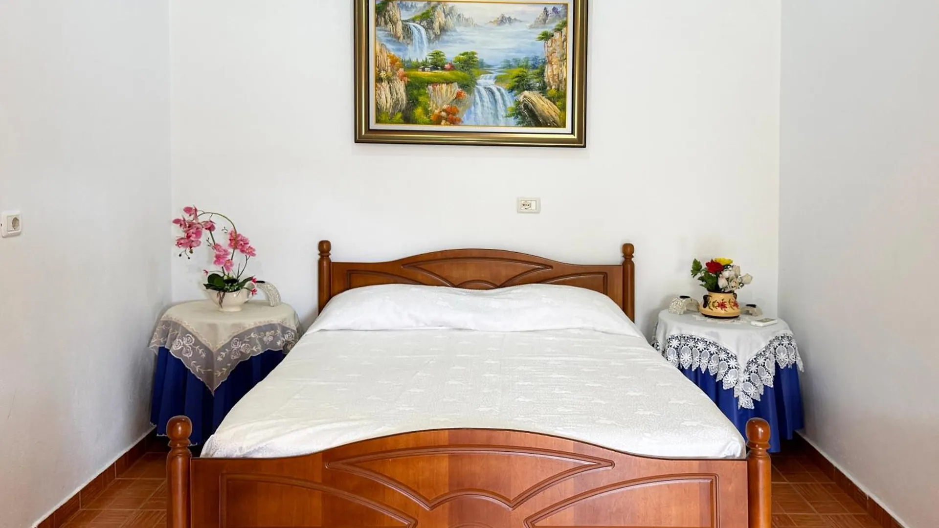 Guest house Antonia Rooms Qeparo